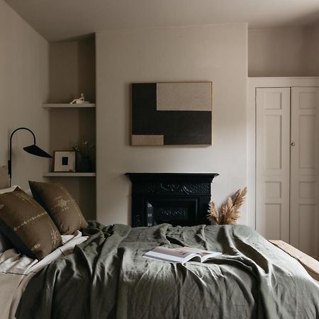 The Curator'S Apartment - Spacious 2 Bedrooms Bath Buitenkant foto