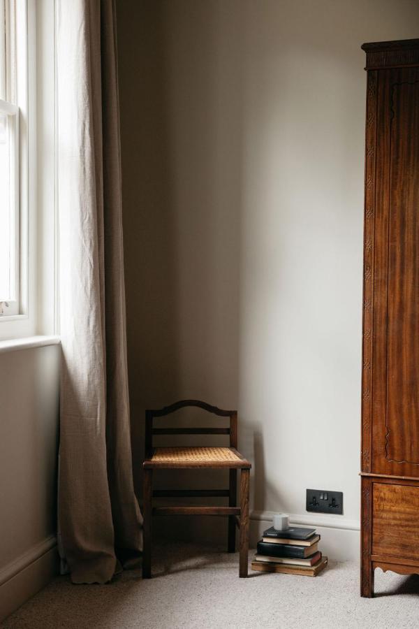 The Curator'S Apartment - Spacious 2 Bedrooms Bath Buitenkant foto